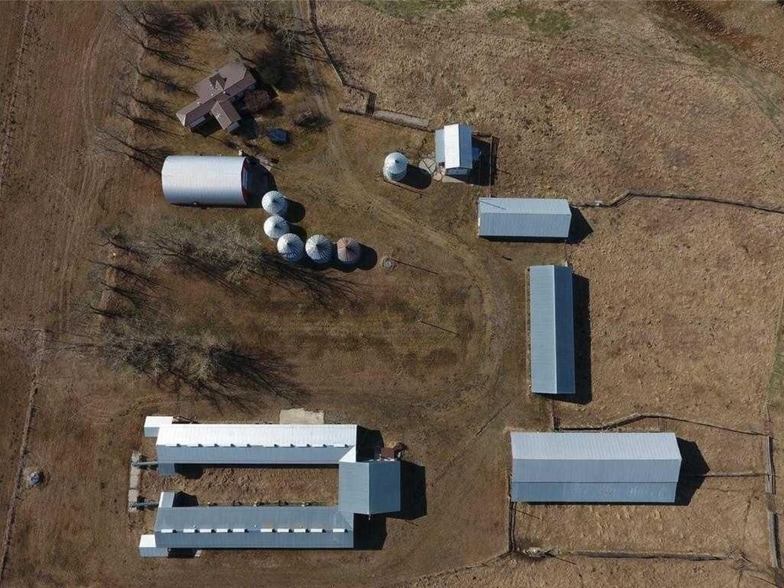 Township 303 Rd, Cremona, AB for sale - Primary Photo - Image 1 of 1