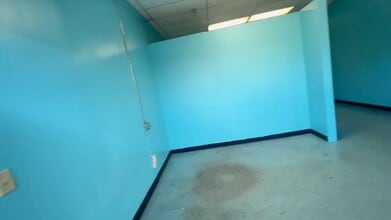 1602-1670 W Airport Blvd, Sanford, FL for lease - Commercial Listing Video