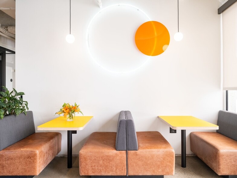 Two Embarcadero Ctr, San Francisco, CA for lease - Interior Photo - Image 1 of 8