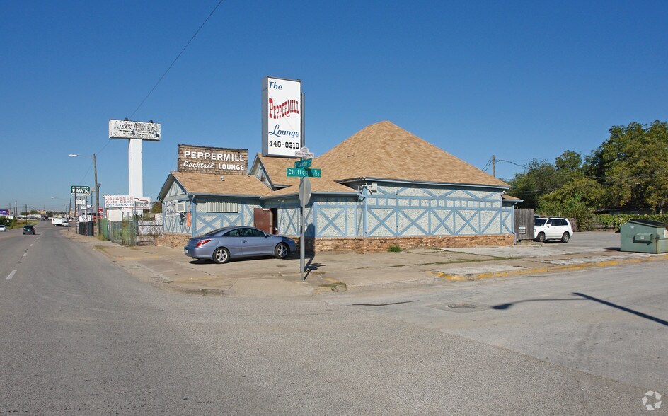 6825 E Lancaster Ave, Fort Worth, TX à vendre - Photo du bâtiment - Image 2 de 12