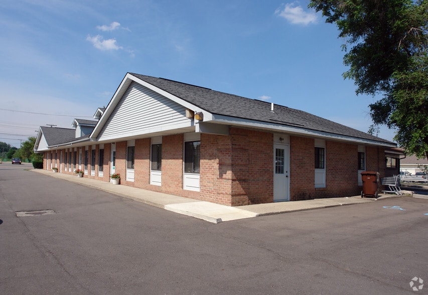 8091 Commerce Rd, Commerce Township, MI for lease - Building Photo - Image 3 of 6
