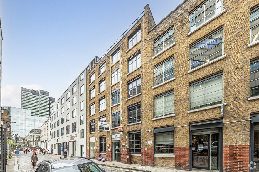 22 Stephenson Way, Londres à louer - Photo du bâtiment - Image 2 de 10