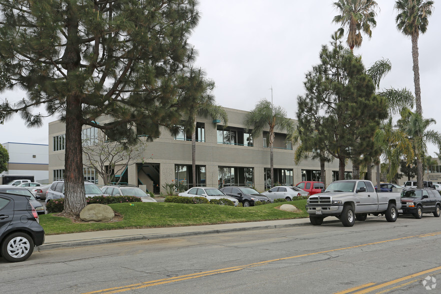 1650 Palma Dr, Ventura, CA for lease - Building Photo - Image 1 of 6