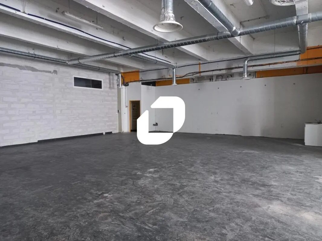 Flex in Lille for lease Interior Photo- Image 1 of 3