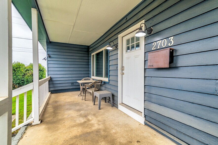 2703 Spruill Ave, North Charleston, SC à vendre - Photo du bâtiment - Image 3 de 19