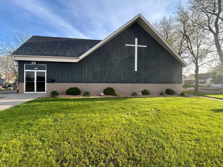 627 Clary St, Worthington, MN for sale - Primary Photo - Image 1 of 1