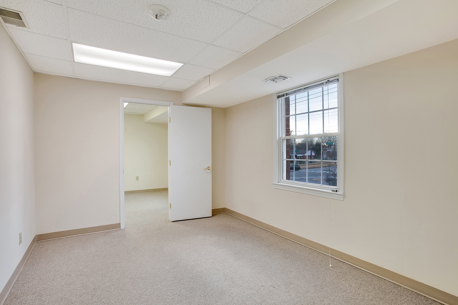 4701 Randolph Rd, Rockville, MD for lease Interior Photo- Image 1 of 11