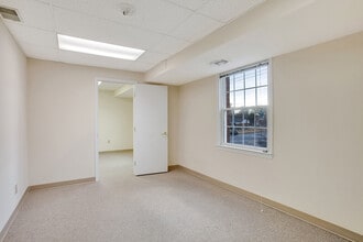 4701 Randolph Rd, Rockville, MD à louer Photo intérieure- Image 2 de 11