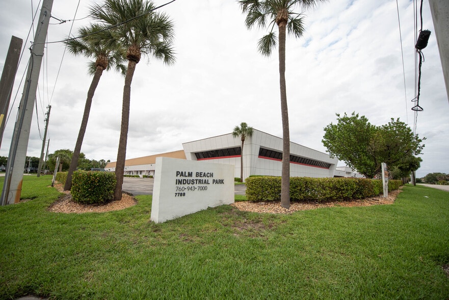 7788 Central Industrial Dr, Riviera Beach, FL for lease - Building Photo - Image 3 of 4