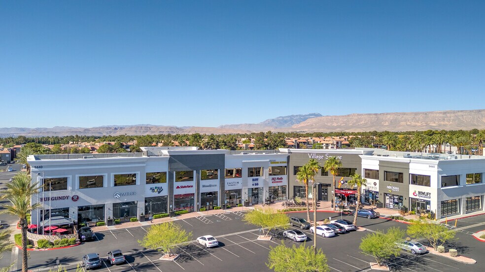 9440 W Sahara Ave, Las Vegas, NV à louer - Photo du bâtiment - Image 3 de 9