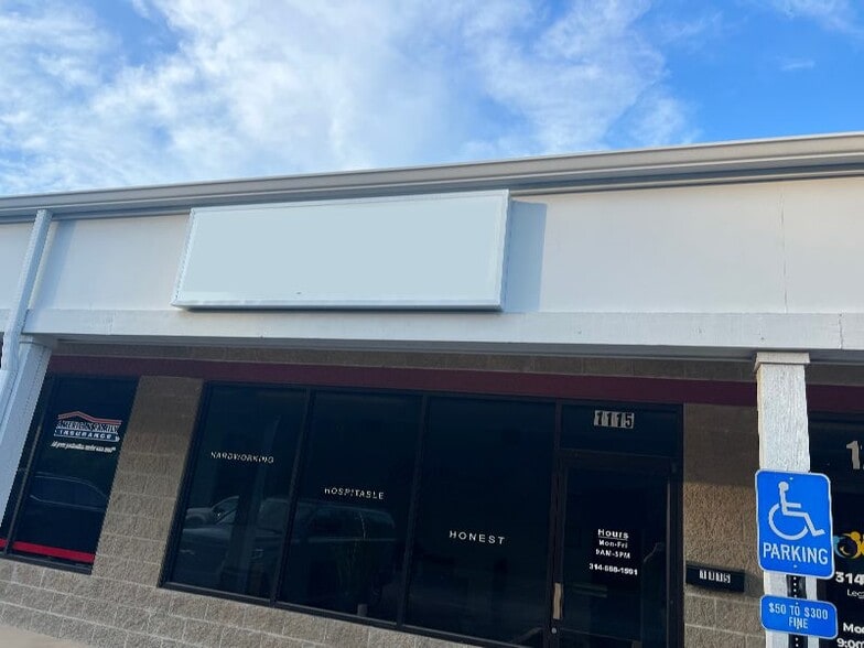 1101-1121 Howdershell Rd, Hazelwood, MO for sale - Building Photo - Image 3 of 3