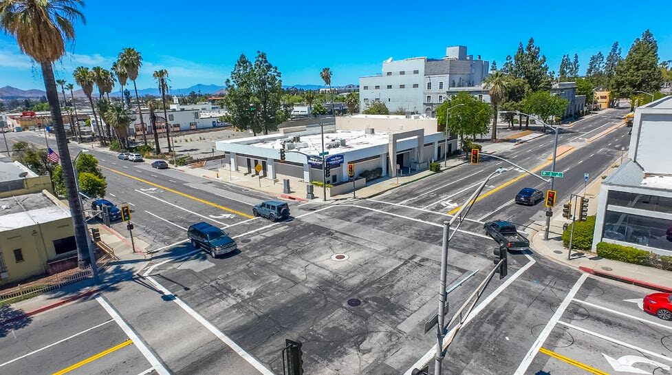 401 W 2nd St, San Bernardino, CA for sale - Building Photo - Image 2 of 5