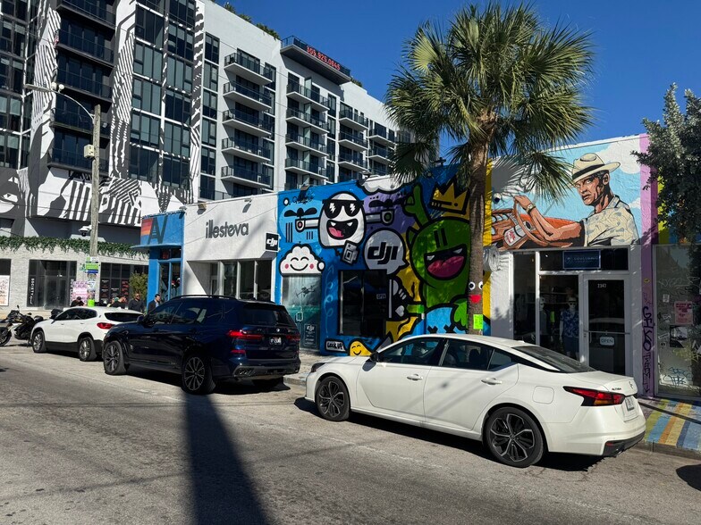 2346-2369 NW 2nd Ave, Miami, FL à louer - Photo du bâtiment - Image 2 de 9