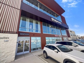 191 Lefante Way, Bayonne, NJ à louer Photo du bâtiment- Image 2 de 16