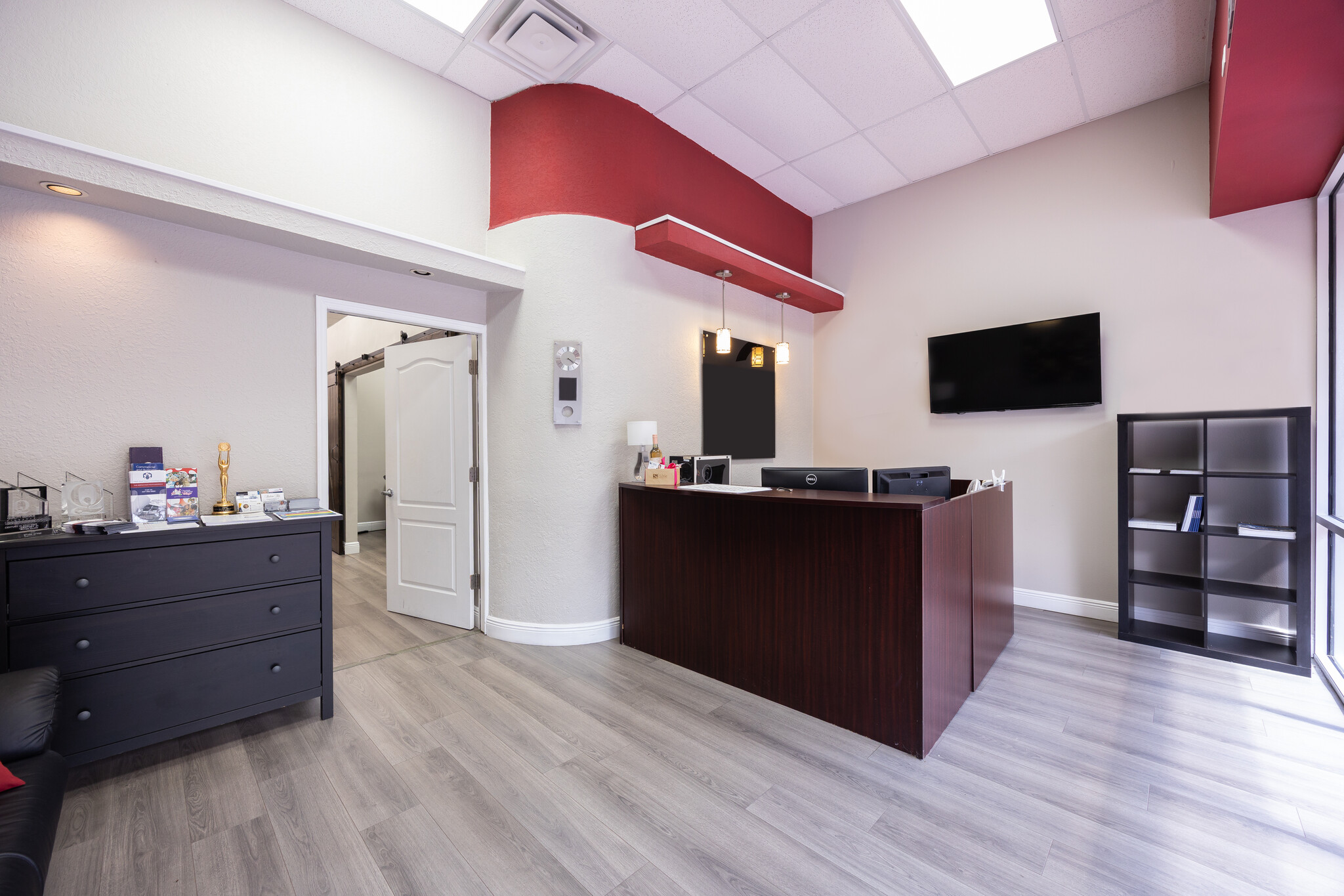 241 S Westmonte Dr, Altamonte Springs, FL for lease Lobby- Image 1 of 18