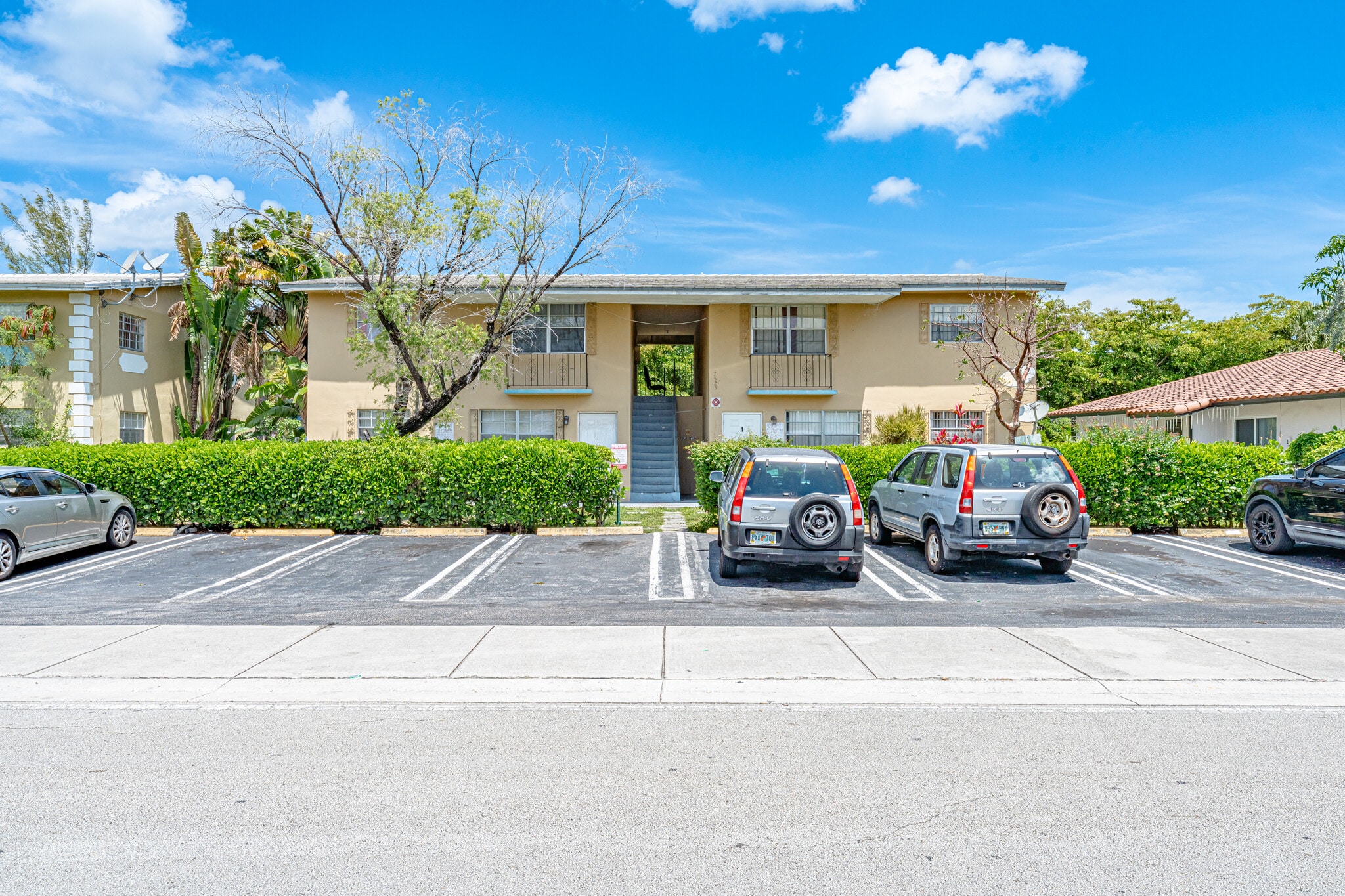 7523 NW 44th Court, Coral Springs, FL for sale Primary Photo- Image 1 of 15