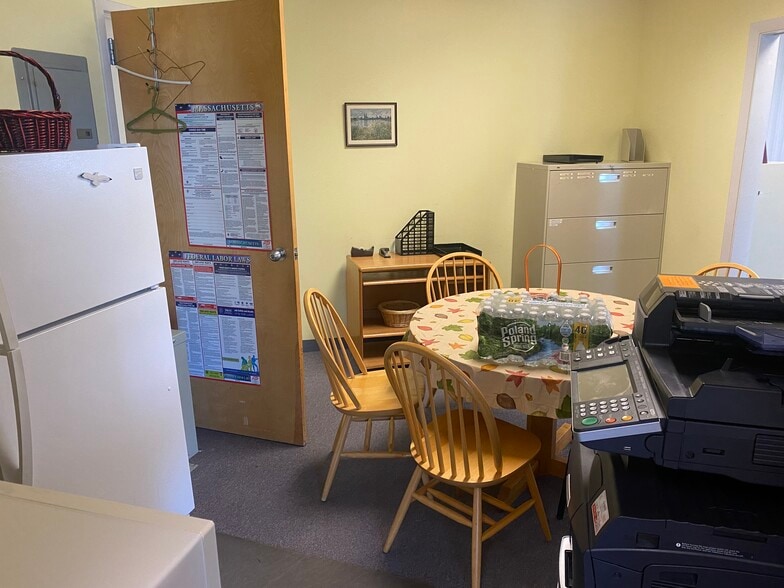 28 Lord Rd, Marlborough, MA for lease - Interior Photo - Image 2 of 13