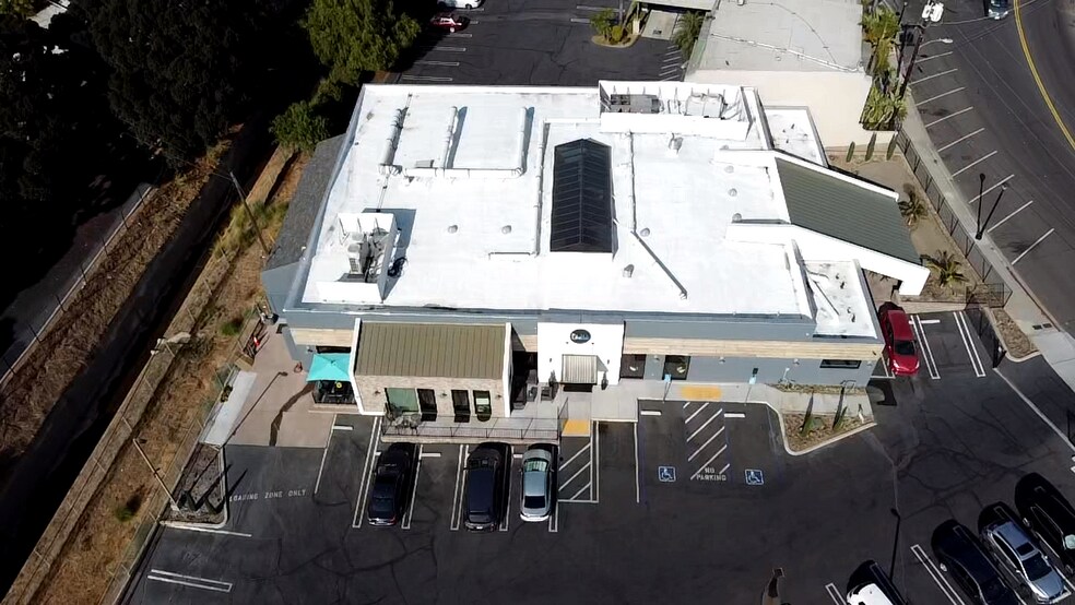 170 Eucalyptus Ave, Vista, CA à louer - Aérien - Image 2 de 16