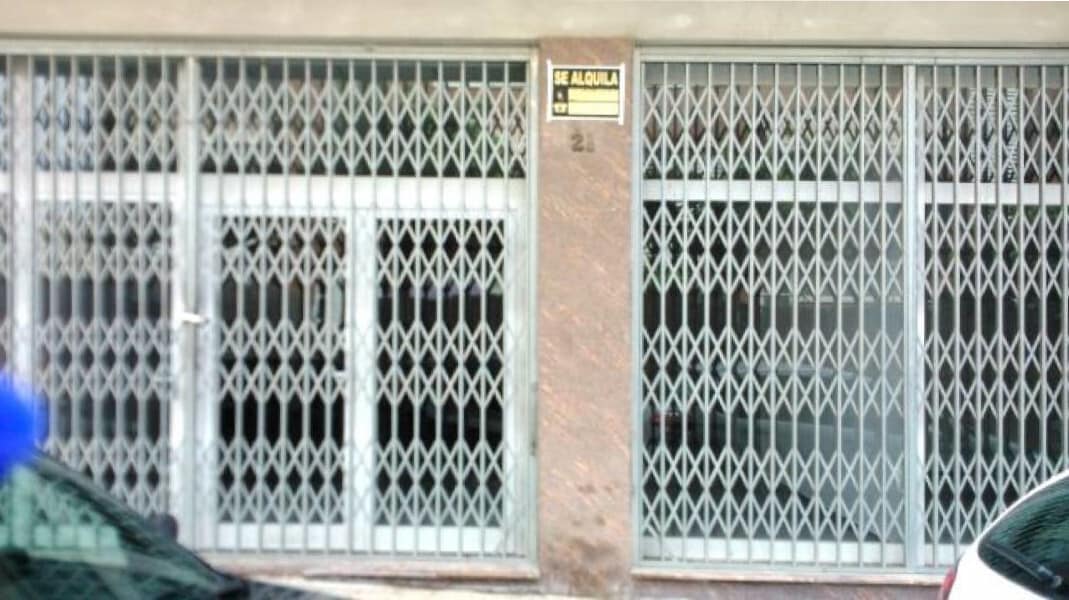 Retail in Esparreguera, Barcelona for lease Interior Photo- Image 1 of 3