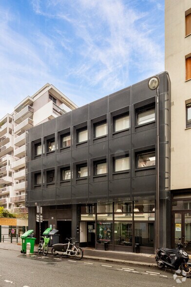 13 Rue Rosenwald, Paris à louer - Photo du bâtiment - Image 2 de 3