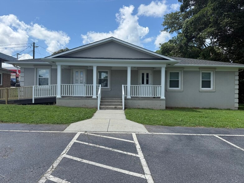 3642 N NC 16 Business Hwy, Denver, NC for lease - Primary Photo - Image 1 of 12