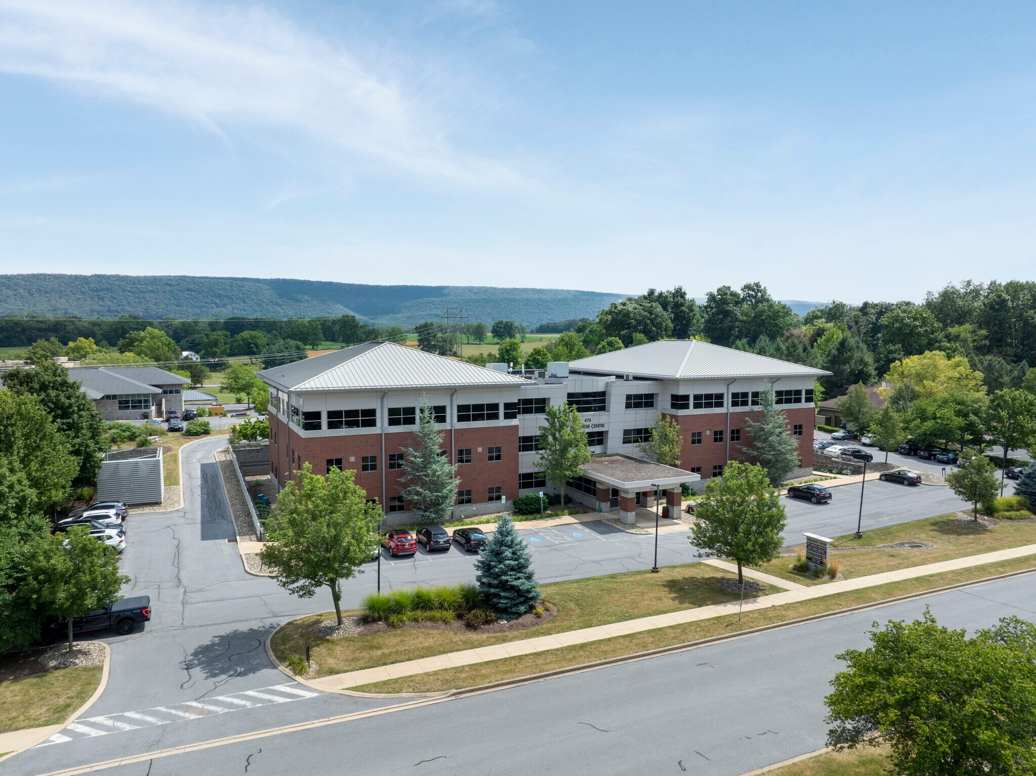 476 Rolling Ridge Dr, State College, PA à louer Photo du bâtiment- Image 1 de 14