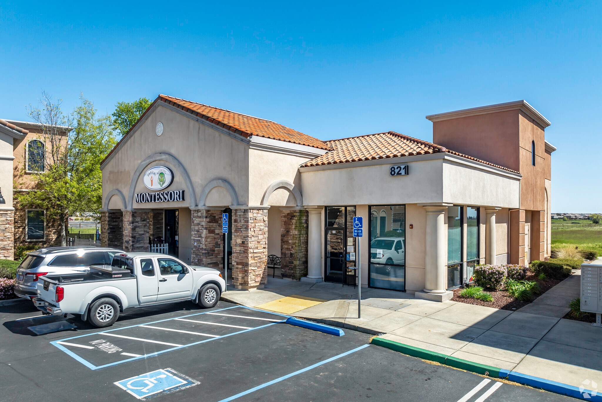 701-951 Sterling Pky, Lincoln, CA à louer Photo du bâtiment- Image 1 de 12