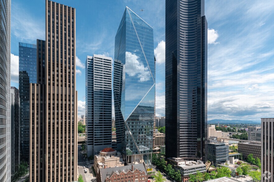 801 5th Ave, Seattle, WA for lease - Building Photo - Image 1 of 7