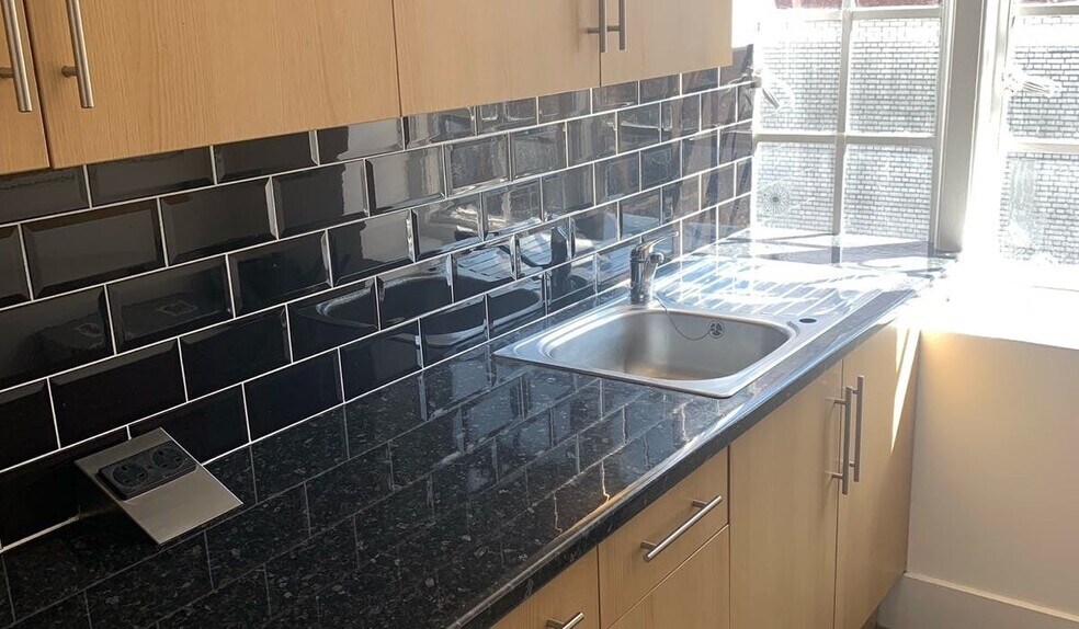 465 Brixton Rd, Londres à louer - Photo intérieure - Image 3 de 3