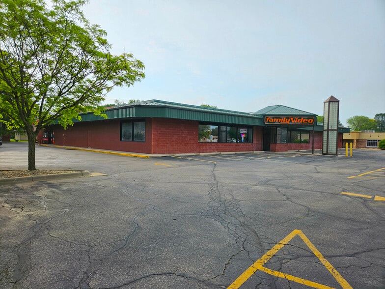 5 S Harmony Dr, Janesville, WI for lease - Building Photo - Image 1 of 9