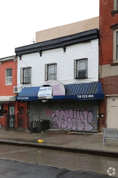 726 Myrtle Ave, Brooklyn, NY à vendre - Photo du bâtiment - Image 2 de 5