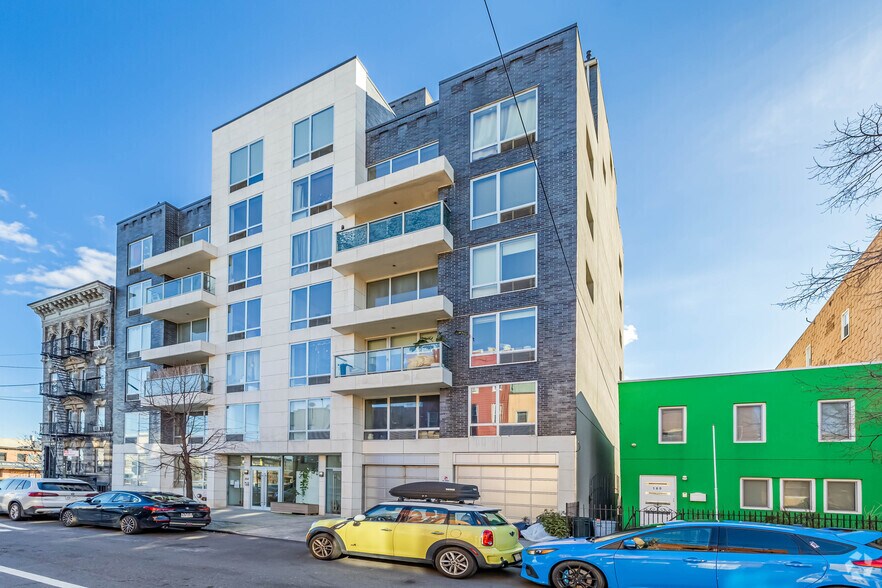 184 Eagle St, Brooklyn, NY à louer - Photo du bâtiment - Image 3 de 9