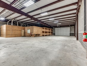 7308 NW 164th St, Edmond, OK for lease Interior Photo- Image 1 of 17