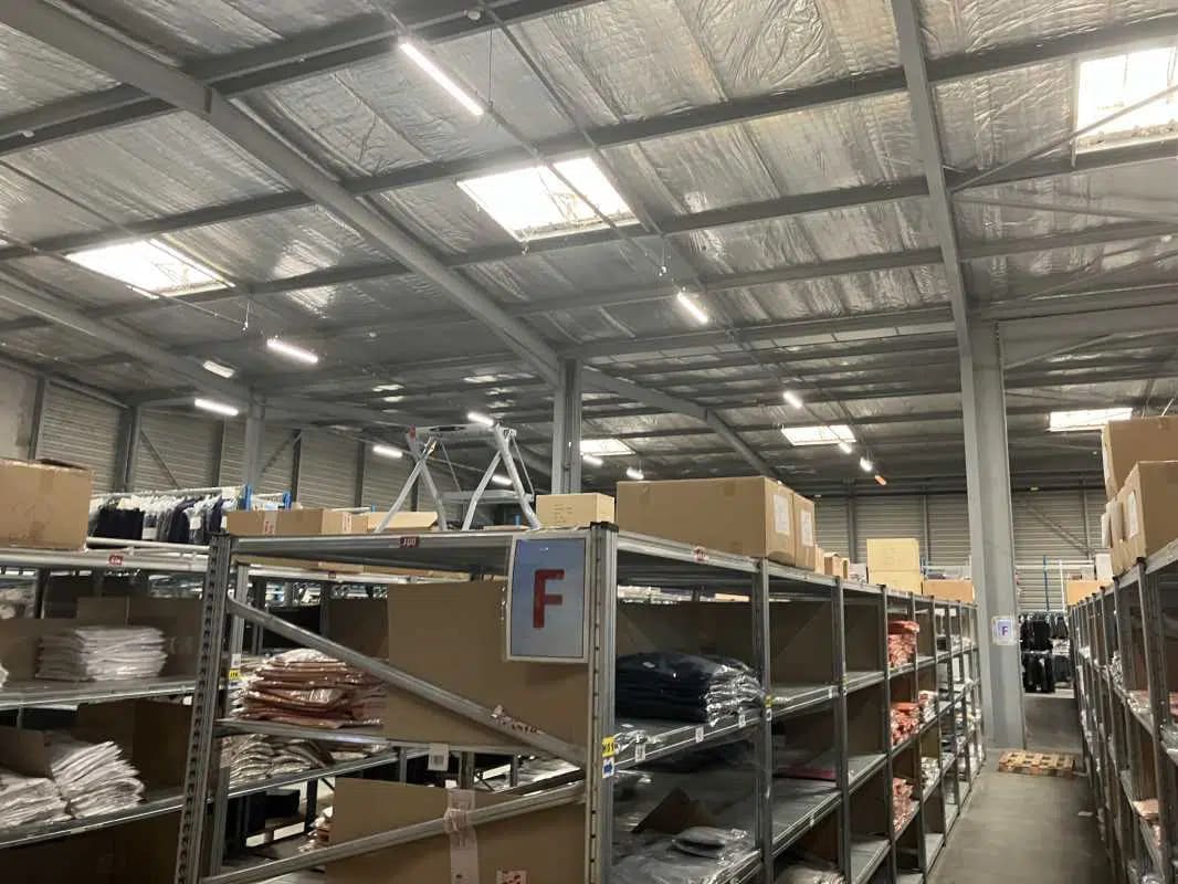 Flex in Aix-en-Provence for lease Building Photo- Image 1 of 3