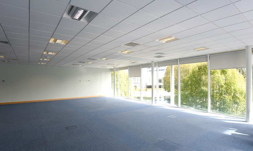 105-110 Wharfedale Rd, Wokingham for lease - Other - Image 3 of 4