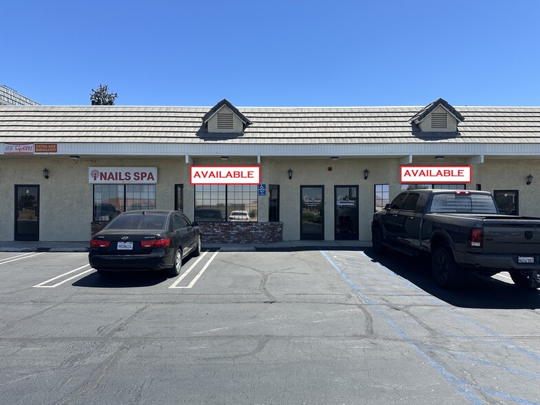 18361 Bear Valley Outer Hwy, Hesperia, CA for lease - Building Photo - Image 2 of 6