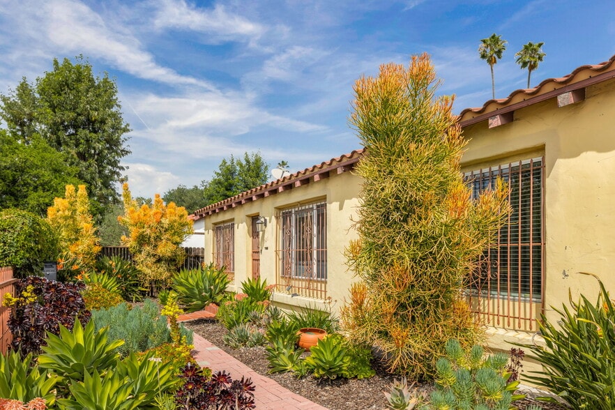 121 N Avenue 59, Los Angeles, CA for sale - Building Photo - Image 2 of 13