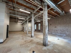 232 E 11th St, Chattanooga, TN à louer Photo intérieure- Image 2 de 14