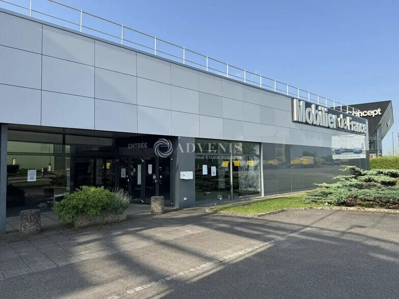 Commerce de détail dans Lampertheim à louer - Photo du bâtiment - Image 2 de 5