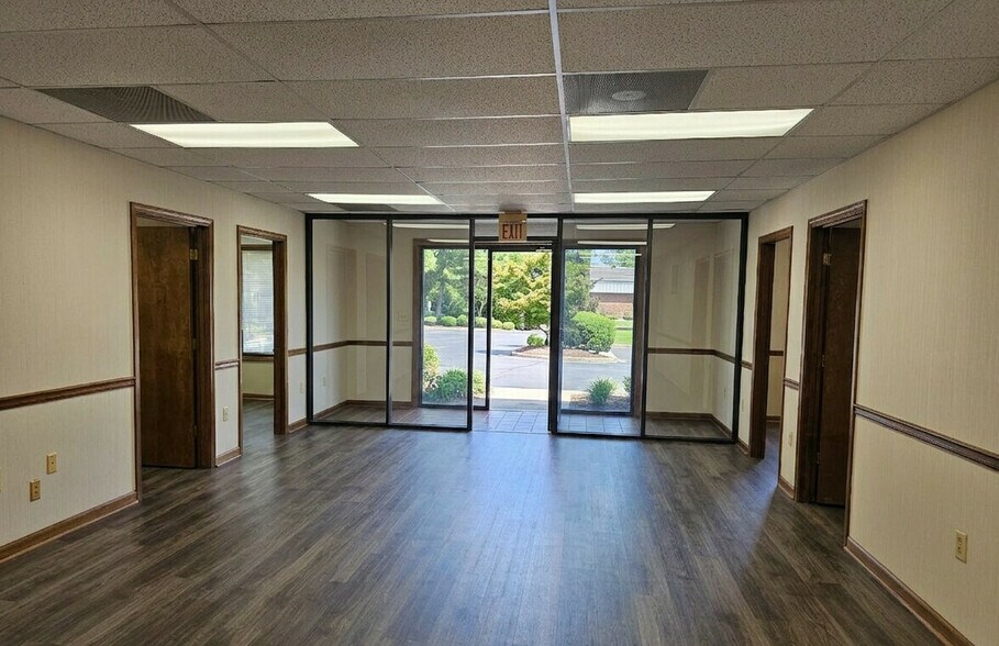 351 Gees Mill Business Pky N, Conyers, GA à louer - Hall d’entrée - Image 2 de 3