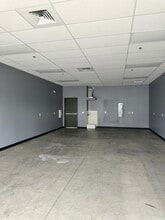 1805 Silverton Rd NE, Salem, OR for lease Interior Photo- Image 1 of 2