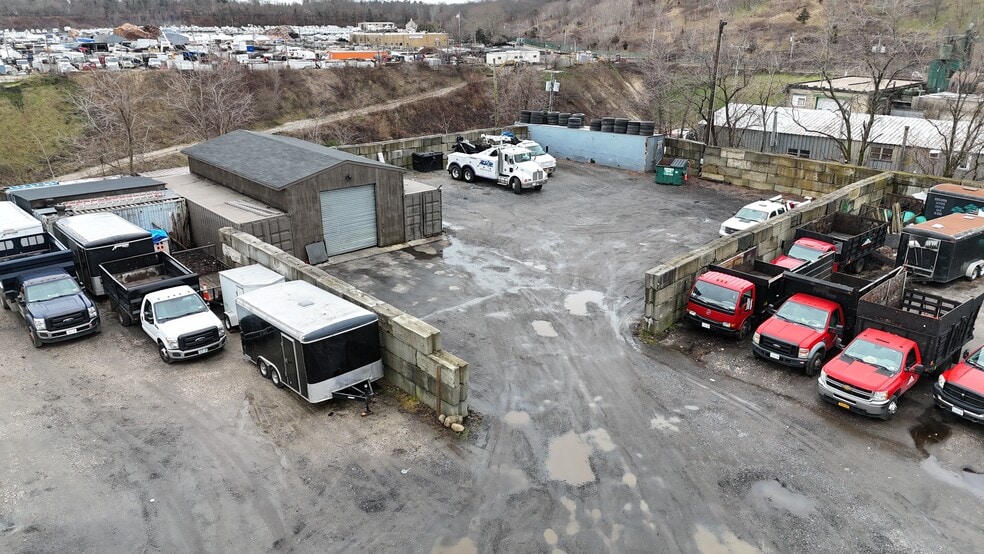 168 Townline Rd, Kings Park, NY for lease - Building Photo - Image 2 of 8