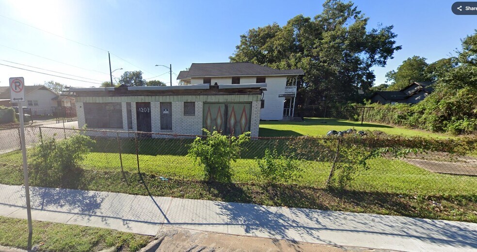 1203 Lockwood, Houston, TX for sale - Building Photo - Image 2 of 20