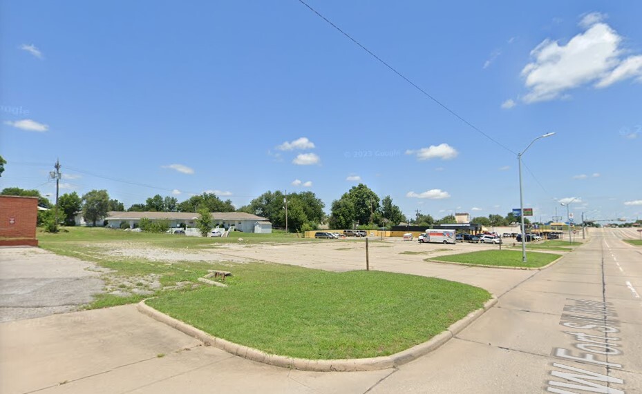 2716 NW Ft. Sill Blvd, Lawton, OK à vendre - Autre - Image 2 de 4