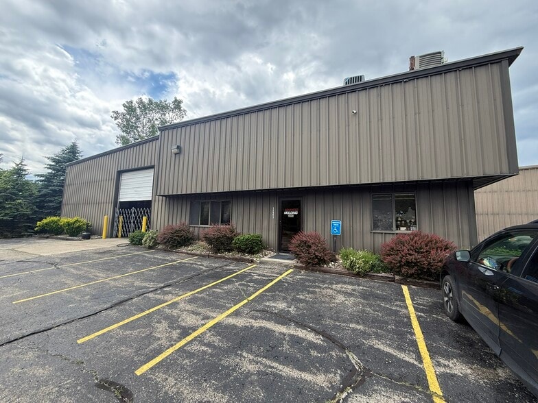 12463 Cleveland St, Nunica, MI à vendre - Photo du bâtiment - Image 3 de 33