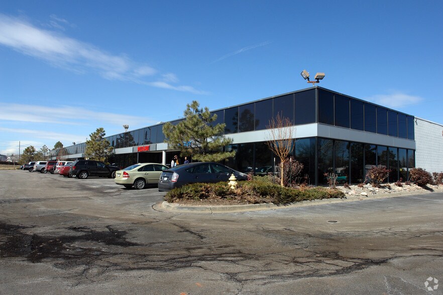 9540 E Jewell Ave, Denver, CO à louer - Photo du bâtiment - Image 2 de 5