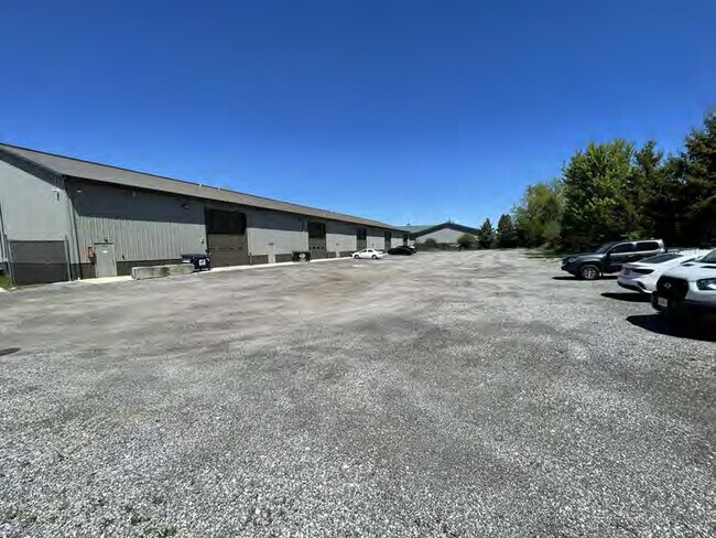Plus de détails pour 747 Herra St, Elburn, IL - Terrain à louer