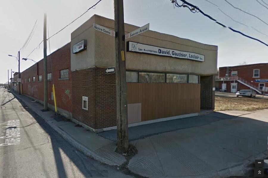 11960 Rue Notre-Dame E, Montréal, QC for sale Primary Photo- Image 1 of 1
