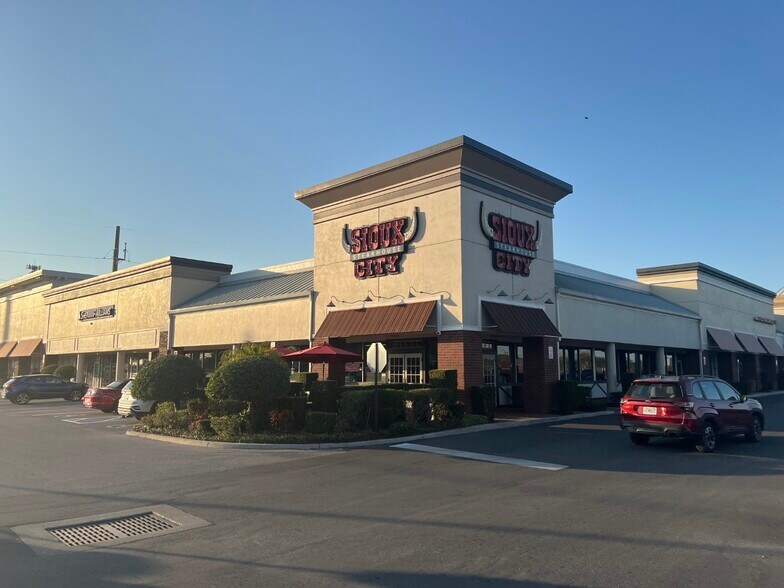 8501-8755 Little Rd, New Port Richey, FL à louer - Photo du bâtiment - Image 3 de 6