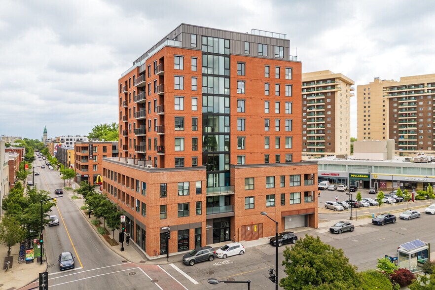 2620-2660 Rue Ontario E, Montréal, QC à louer - Photo principale - Image 1 de 3